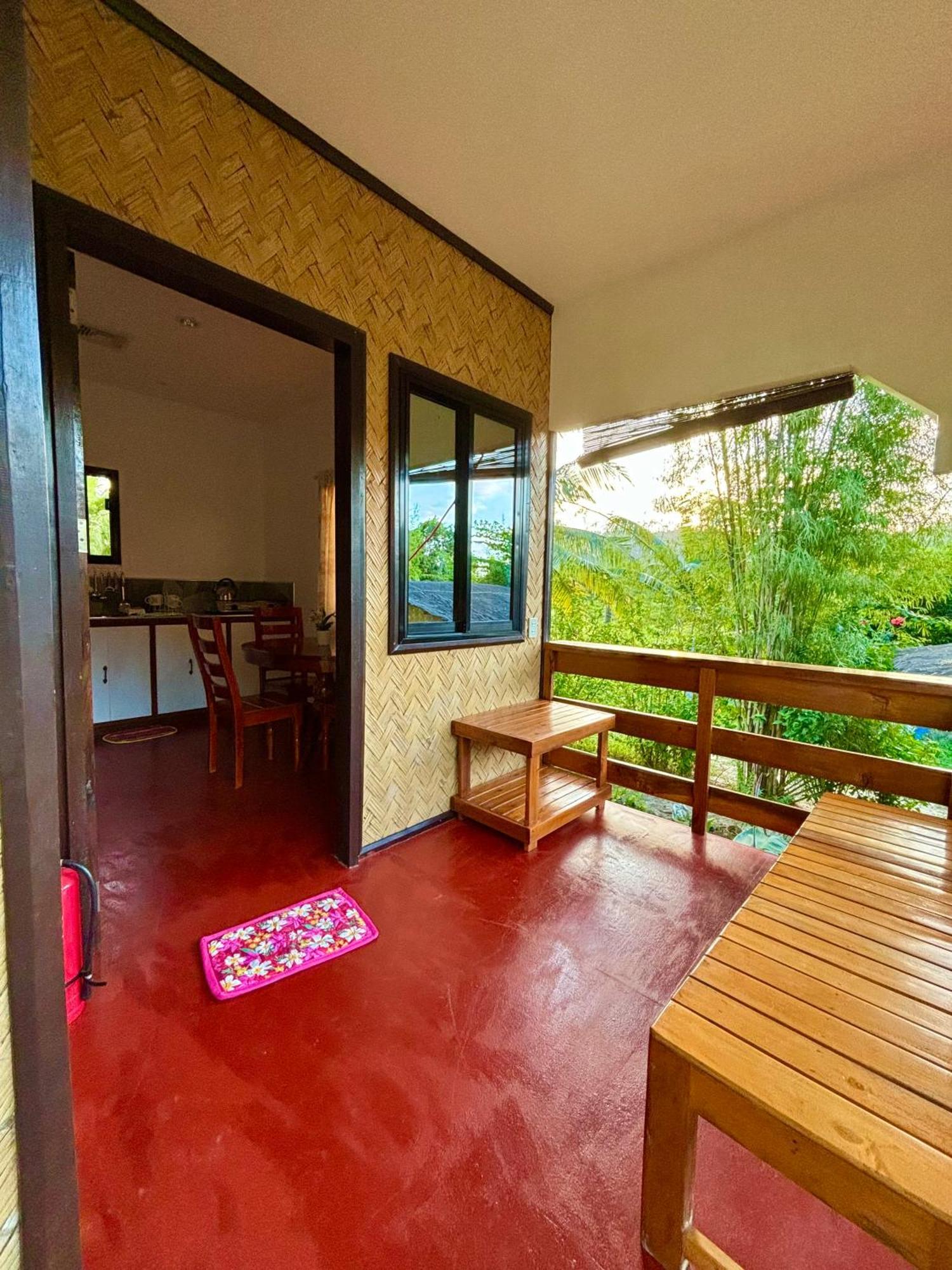 Luzville Transient House - Port Barton Itaytay Exterior photo